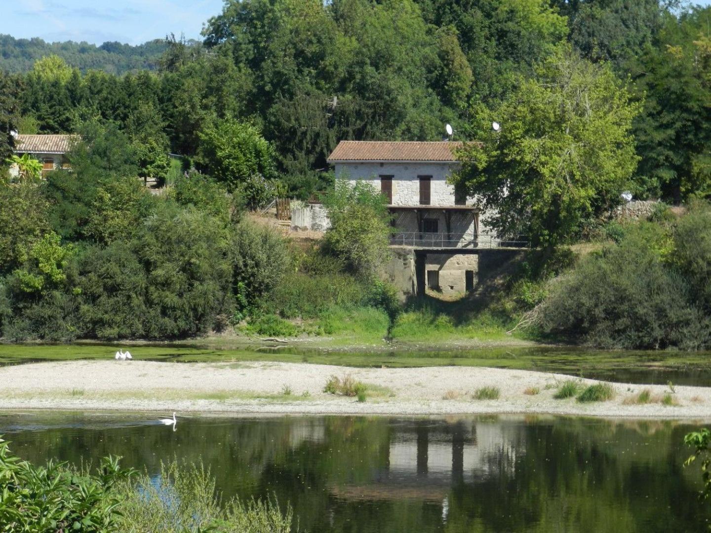 Chambres Et Gites Les Deux Chenes Pres De Bergerac Le Fleix Екстер'єр фото
