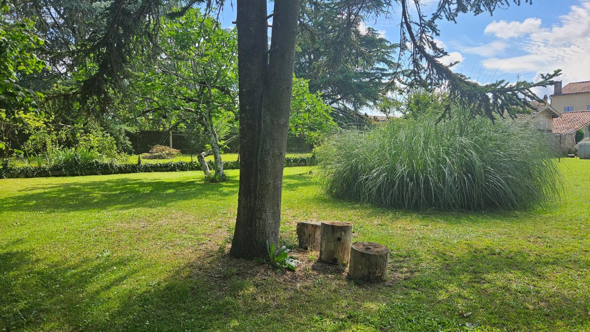 Chambres Et Gites Les Deux Chenes Pres De Bergerac Le Fleix Екстер'єр фото