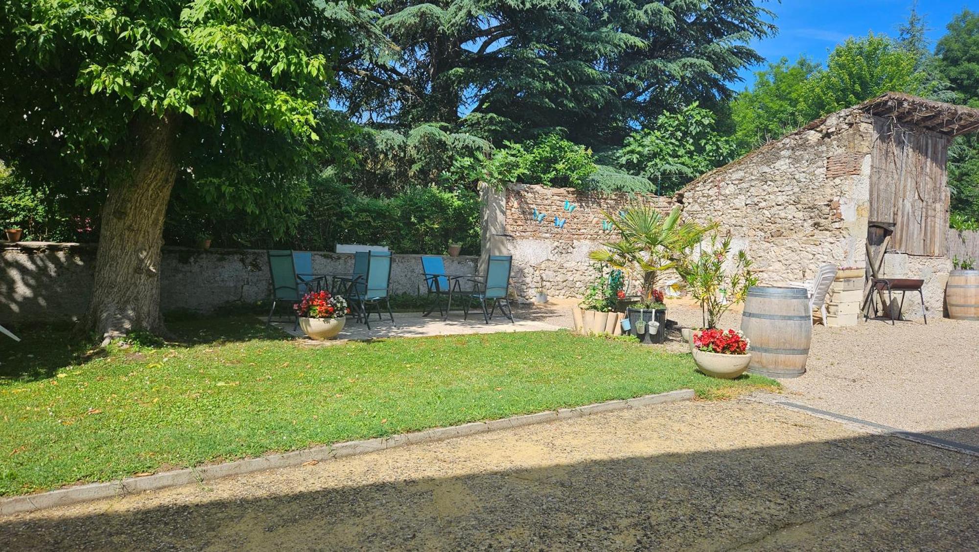 Chambres Et Gites Les Deux Chenes Pres De Bergerac Le Fleix Екстер'єр фото