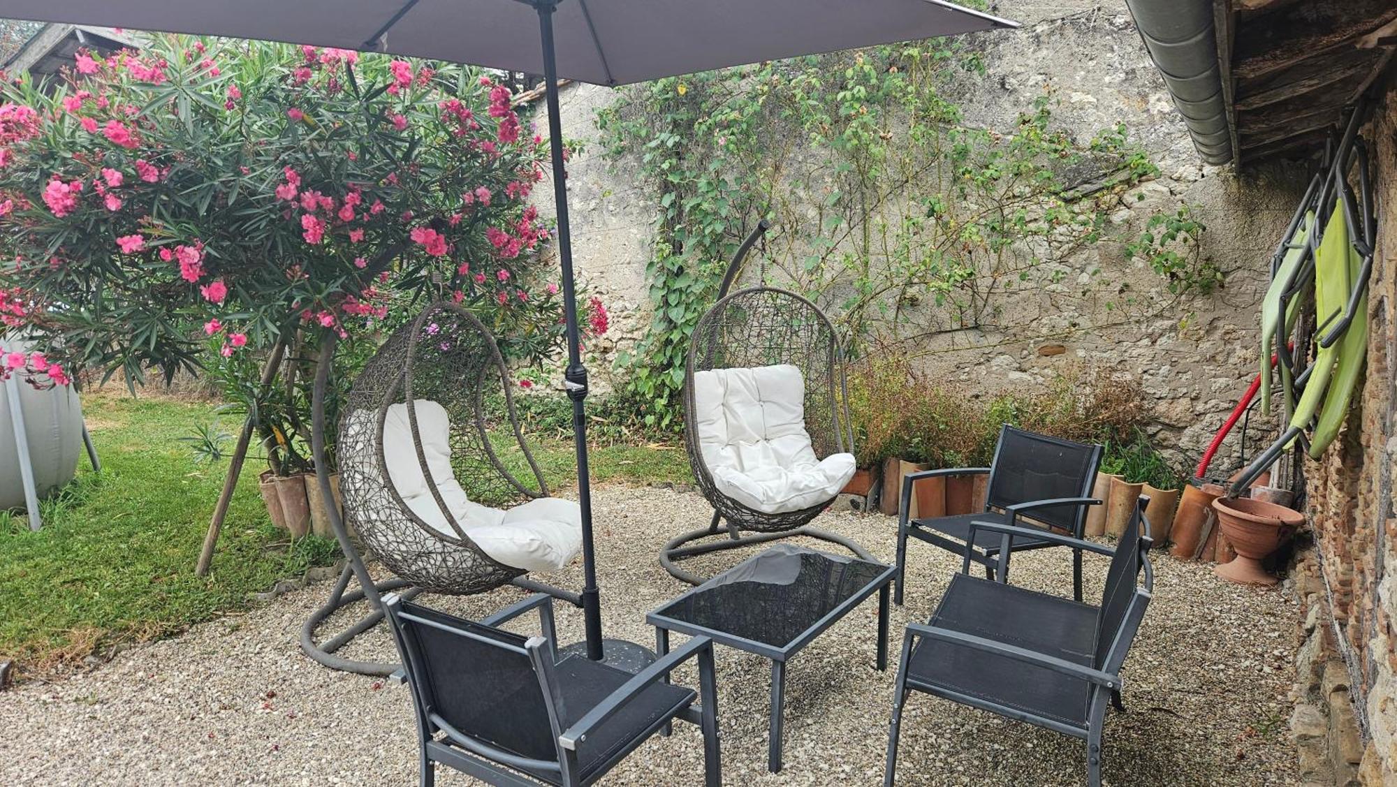 Chambres Et Gites Les Deux Chenes Pres De Bergerac Le Fleix Екстер'єр фото