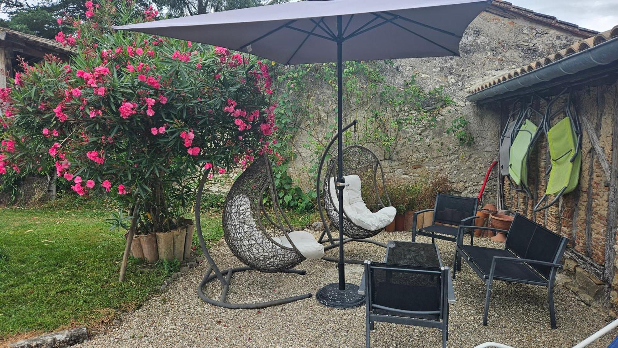 Chambres Et Gites Les Deux Chenes Pres De Bergerac Le Fleix Екстер'єр фото